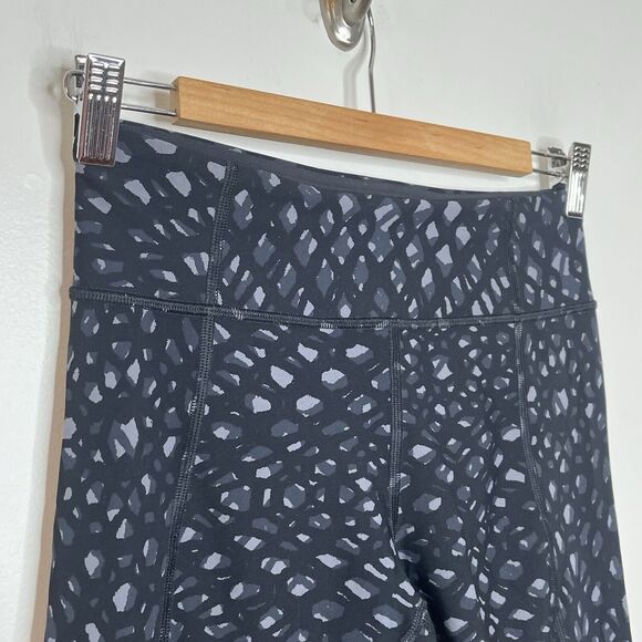 Lululemon Tight Stuff Tight Simply Lace Play Dark Slate Black Luxtreme Size 6 - Picture 2 of 9